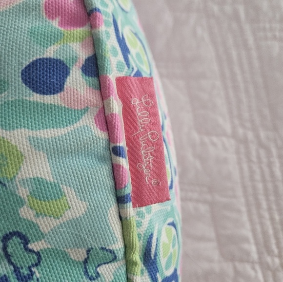 Floral Round Cushion- Lilly pulitzer - Picture 4 of 6